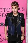 Justin Bieber Booed at Football Game in Home Country Canada