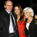 Amanda Bynes Is Paranoid and Homeless, Parents Say
