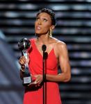 Video: Robin Roberts Tears Up While Receiving Courage Award at 2013 ESPYs