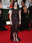 Elisabeth Moss Flips Off E! Mani Cam on 2014 Golden Globes Red Carpet