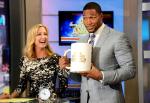 Video: Michael Strahan Gets Red Carpet Treatment on 'GMA' Debut