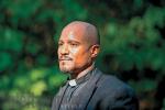 First Look at Seth Gilliam as Father Gabriel on 'The Walking Dead'