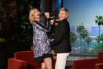 Video: Kristen Wiig and Ellen DeGeneres Hilariously Sing 'Let It Go' on 'Ellen'