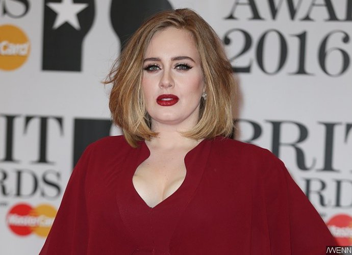 Adele 'Mortified' When Her Credit Card Was Declined at H and M Store