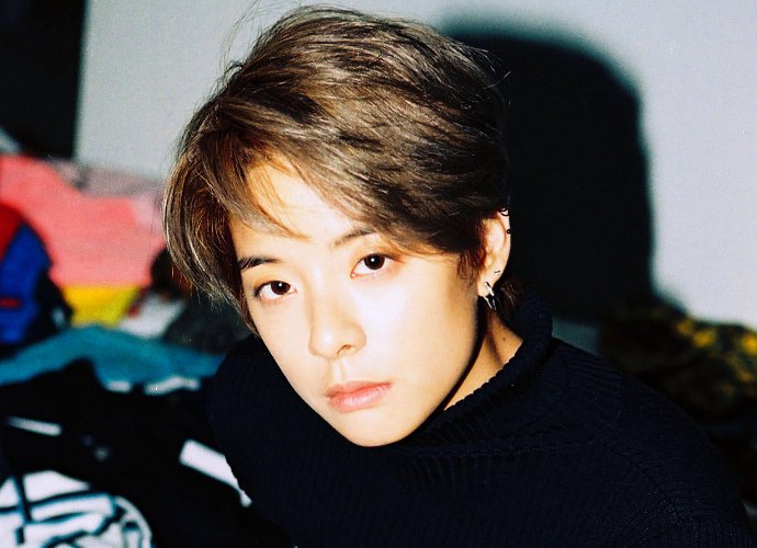 f(x)'s Amber Finds Her 'Chest' in Her Latest Instagram Post