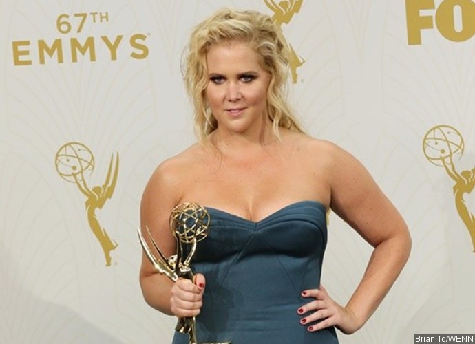 Amy Schumer Tears Up Talking About Her Struggle With Body Image