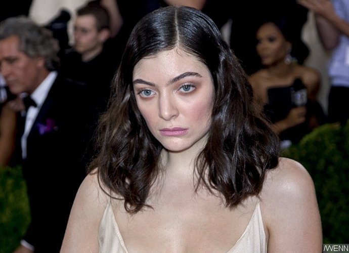 An Uber Driver Failing to Recognize Lorde Brags About Another Celebrity Passenger