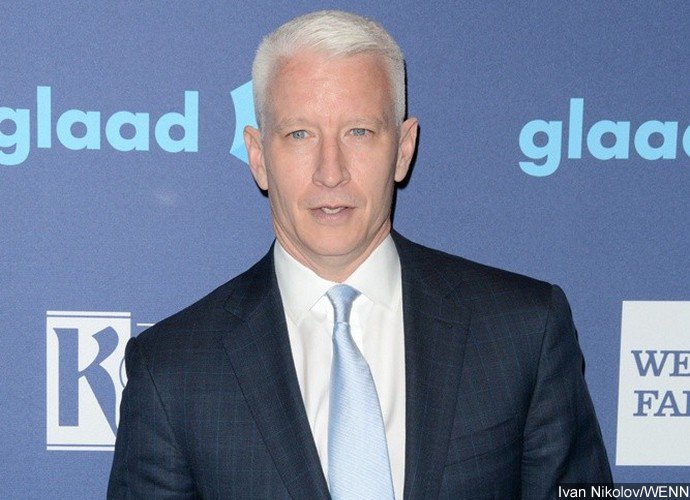 Anderson Cooper Accidentally Shares Nude Photo on Twitter