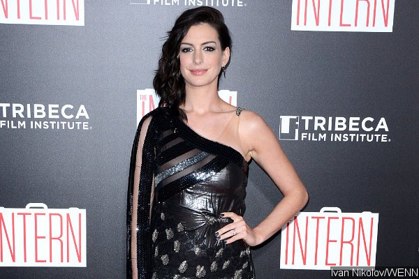 Anne Hathaway Stuns at 'The Intern' NYC Premiere