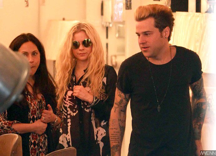 More Than Just Roommates? Avril Lavigne and Ryan Cabrera Go Shopping Together