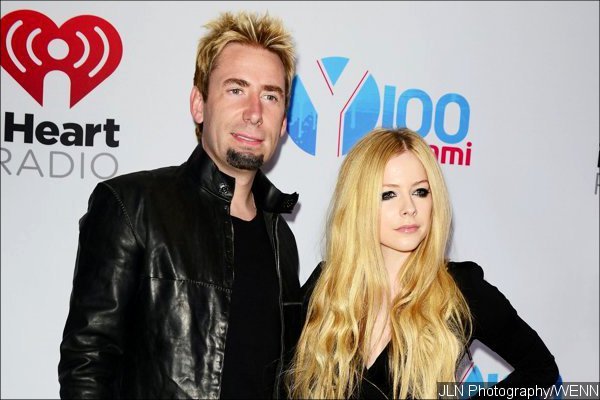 Avril Lavigne Is 'Doing OK' After Split From Husband Chad Kroeger