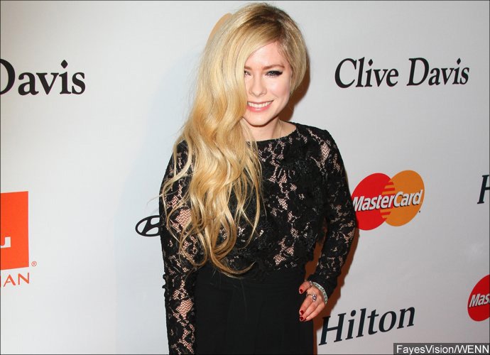 Avril Lavigne's New Album Is on the Way