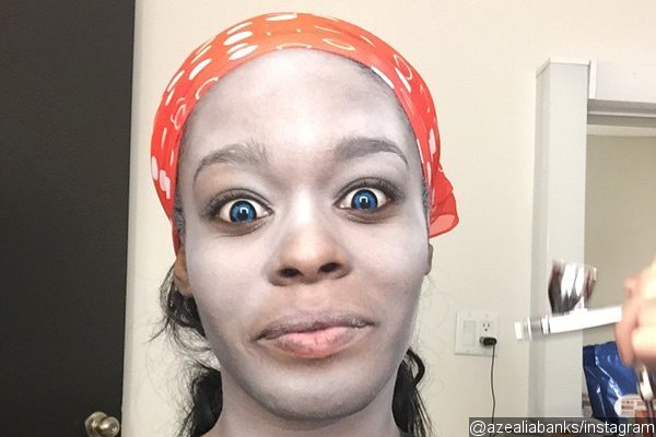 Azealia Banks Explains '#Whiteface' Photo With More Offending Tweets
