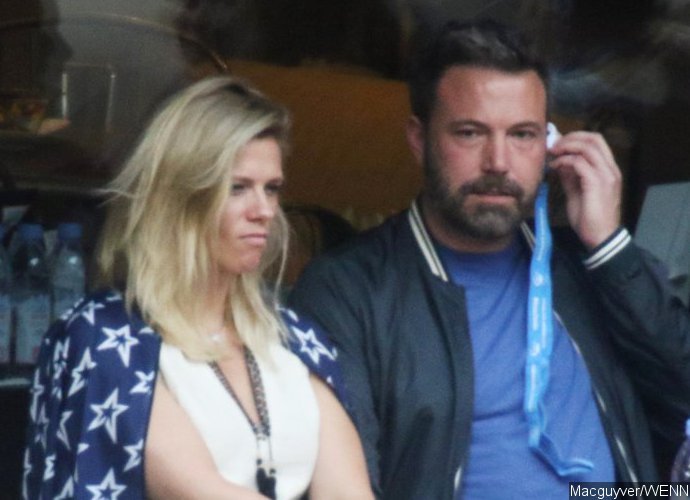Ouch! Ben Affleck Fails to Impress Lindsay Shookus' Pals: 'He's Not Funny'