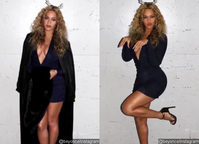 Beyonce Is Sexy Reindeer in Her Christmas Photos