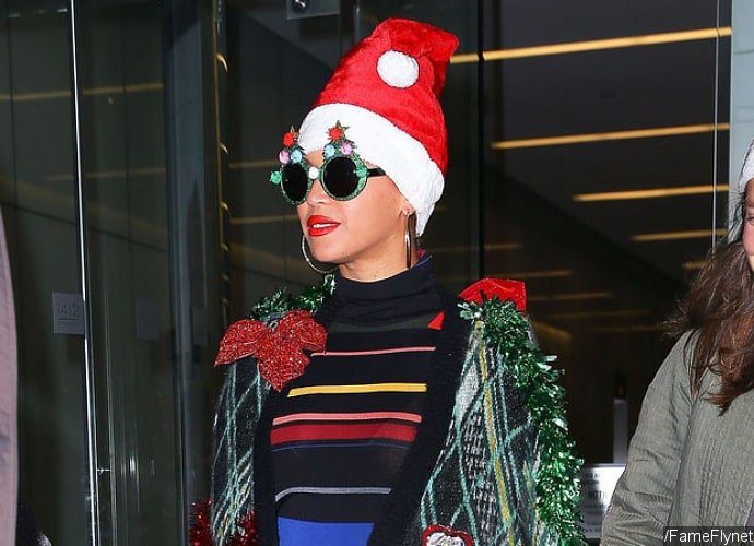 Beyonce Transforms Into a Christmas Tree at Her Holiday Party in NYC