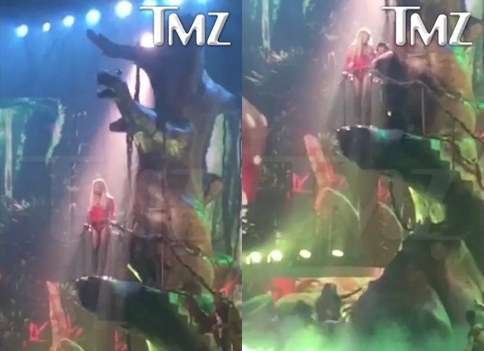 Britney Spears Gets Stuck to a Tree During Las Vegas Show