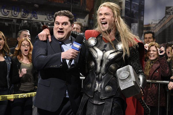 'SNL': Chris Hemsworth Brings Adopted Brother, Spoofs Avengers and Iggy Azalea