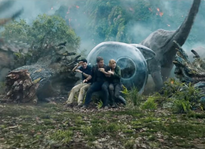 Chris Pratt Runs for His Life in 'Jurassic World: Fallen Kingdom' New Teaser