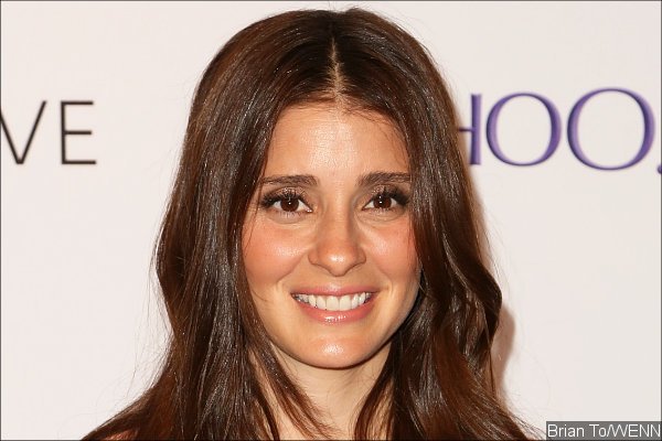 'Code Black' Cast Shiri Appleby as Pregnant Doctor