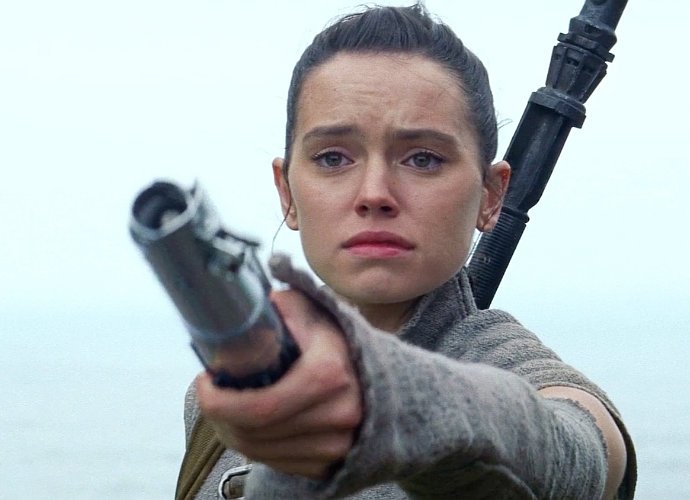 Daisy Ridley Responds to 'Sexist' Claims That Rey Is Mary Sue in 'The Force Awakens'
