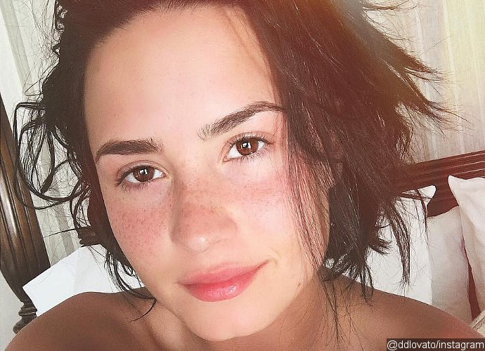 Demi Lovato Goes Makeup-Free in New Picture. See Her Flawless Natural Look!