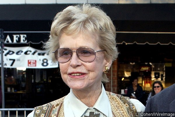 Diana Douglas, Actress and Mother of Michael Douglas, Lost Battle With Cancer