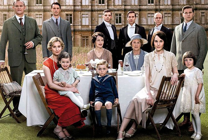 'Downton Abbey' Creator on Series Finale: 'I Love Happy Endings'