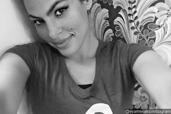 Eva Mendes Takes First Ever Selfie in Aid of an 'Amazing Cause'