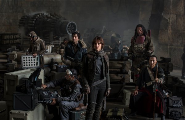 First Look at Felicity Jones in Stand-Alone 'Star Wars' Movie 'Rogue One'