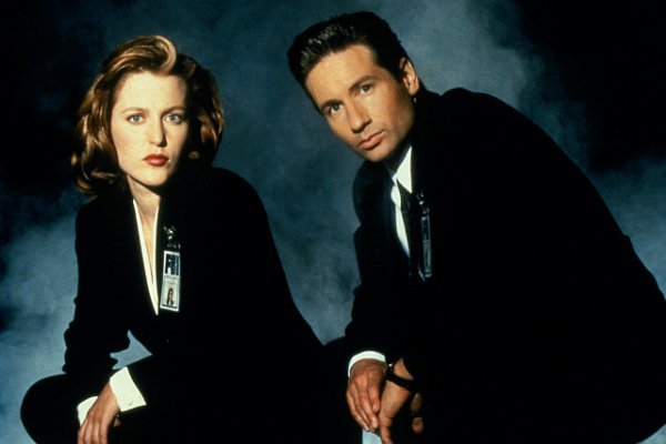 FOX Revives 'The X-Files' for Limited Series With Gillian Anderson and David Duchovny