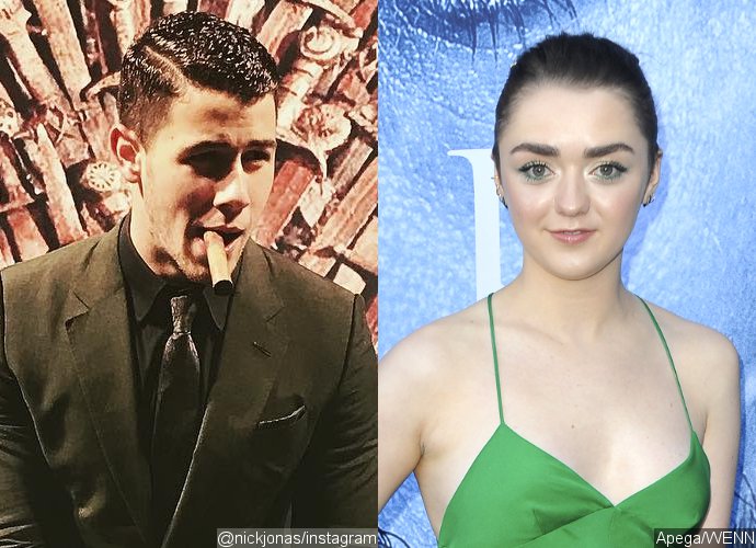 'Game of Thrones' Season 7 Premiere: Nick Jonas Smokes Cigar, Maisie Williams Bares Cleavage