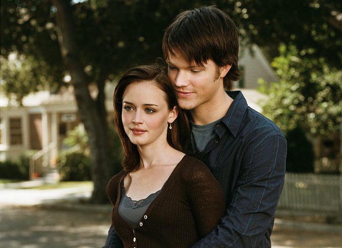 New 'Gilmore Girls' Revival Promo Photo Takes Us Back to Rory's First
