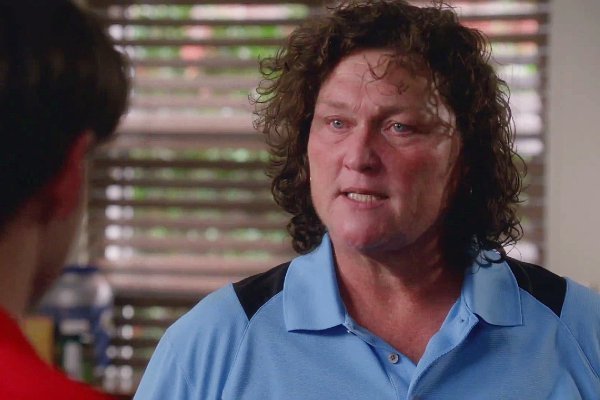 Glee' Star Talks About Coach Beiste's Life-Changing Decision in Latest Episode Glee' Star Talks About Coach Beiste's Life-Changing Decision in Latest Episode