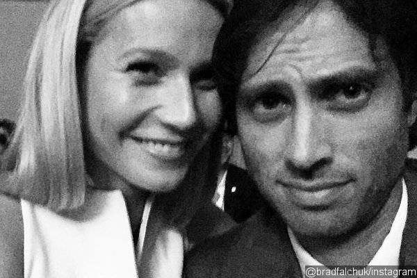 Gwyneth Paltrow and Brad Falchuk Post First Selfie as Couple