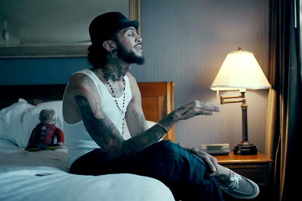 Gym class heroes breakfast in america. Джум класс Хероес.