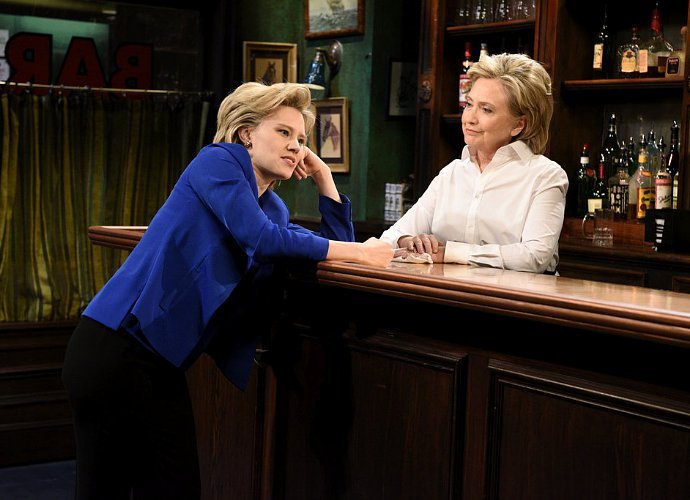 Hillary Clinton Hilariously Impersonates Donald Trump on 'SNL'