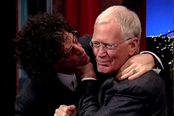 Video: Howard Stern Tries to Kiss David Letterman Goodbye
