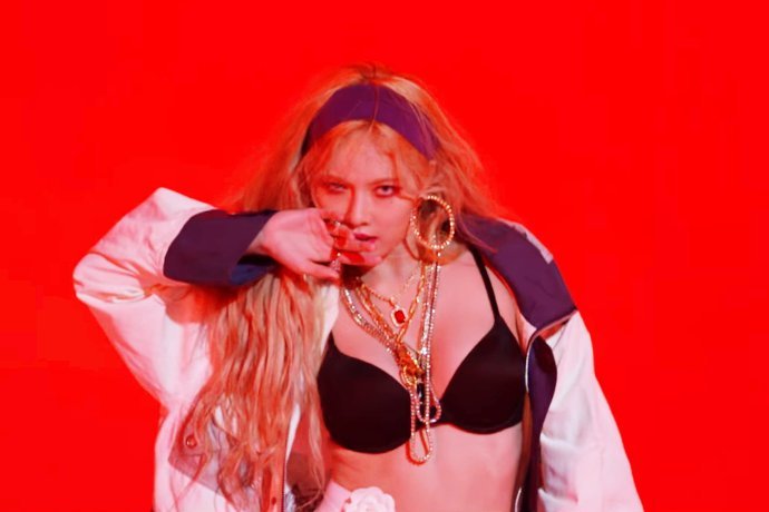 HyunA Takes Off Underwear in Sensual Music Video for 'Lip and Hip'