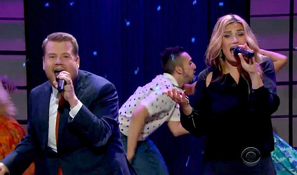Idina Menzel and James Corden Sing 'Dirty Dancing' Song on 'Late Late Show'