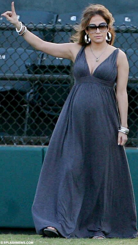 More Photos of Jennifer Lopez's Growing Bump