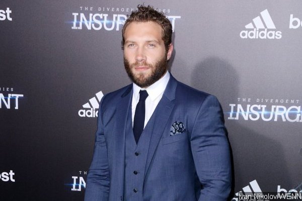 Jai Courtney Talks About Martial Arts Training and Costume for 'Suicide Squad'