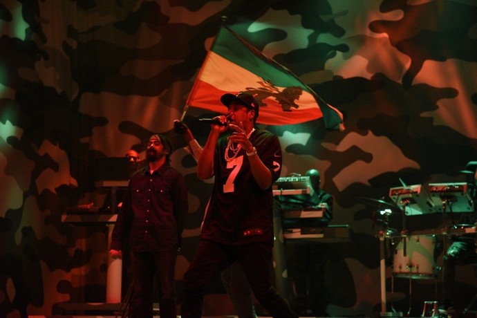 Jay-Z Rocks Colin Kaepernick Jersey During 'SNL' Performance