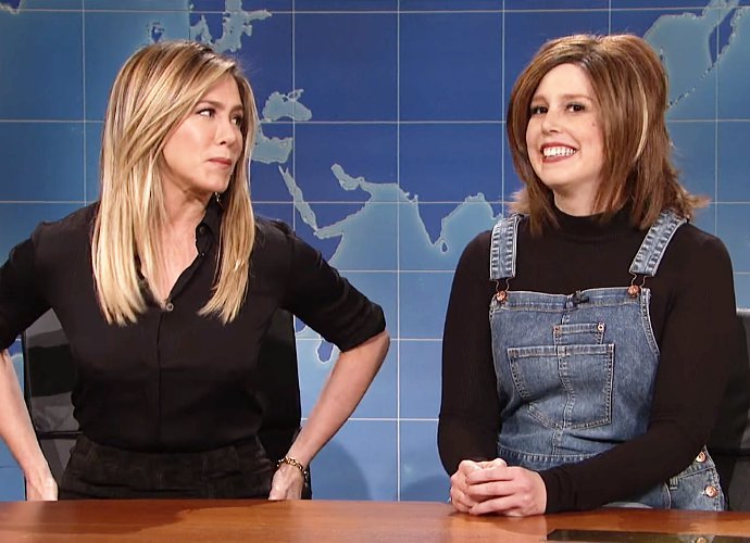 See Jennifer Aniston Help Vanessa Bayer Prepare for Rachel Spoof on 'Saturday Night Live'