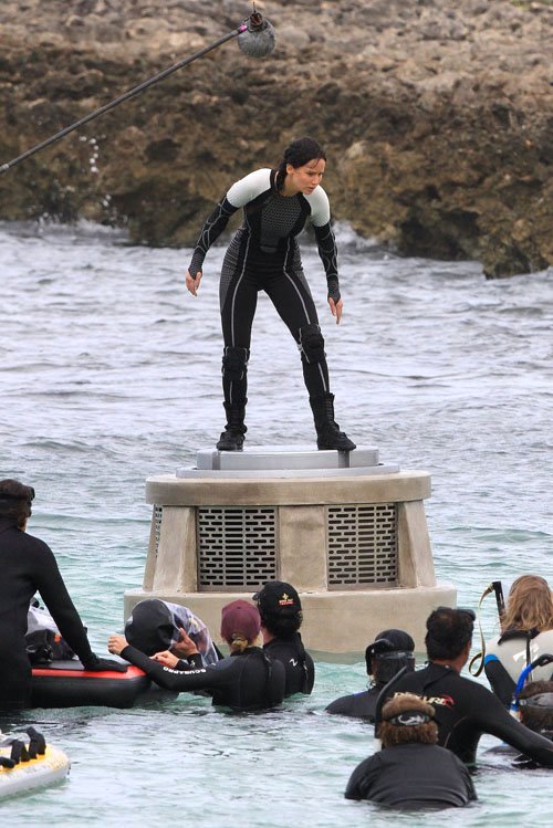 Jennifer Lawrence Gets Wet When Filming 'Catching Fire ...