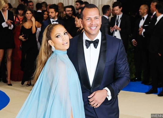 Jennifer Lopez and Alex Rodriguez Make Red Carpet Debut as Couple at Met Gala
