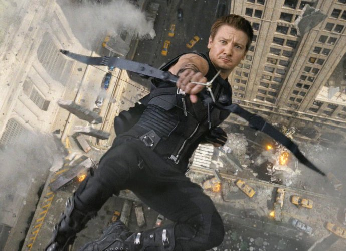 Jeremy Renner Teases Hawkeye's New Look in 'Avengers: Infinity War'