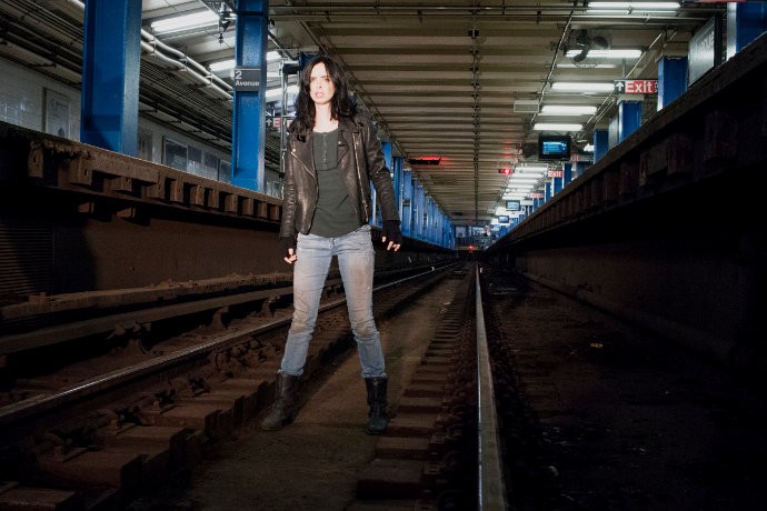 Jessica Jones Gets New Love Interest in New Set Photos of Season 2