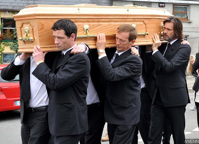 Jim Carrey Carries Girlfriend's Coffin at Her Funeral in Ireland
