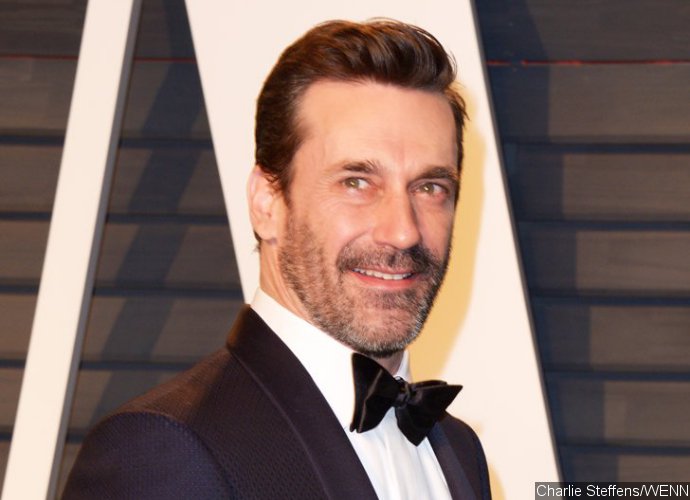 Jon Hamm Sends Fans Into Frenzy as He Goes Commando Again